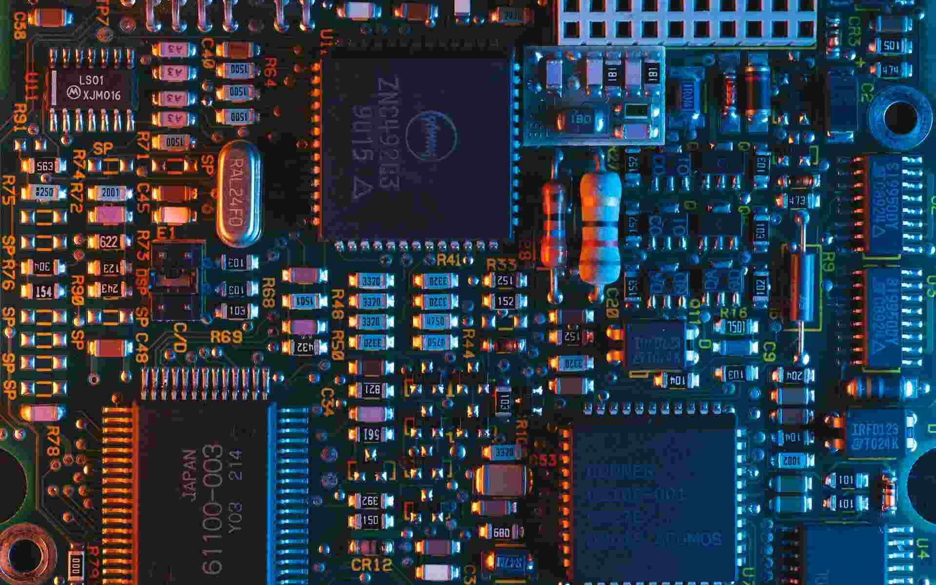 Poland-Develops-First-Cryogenic-Supercomputer