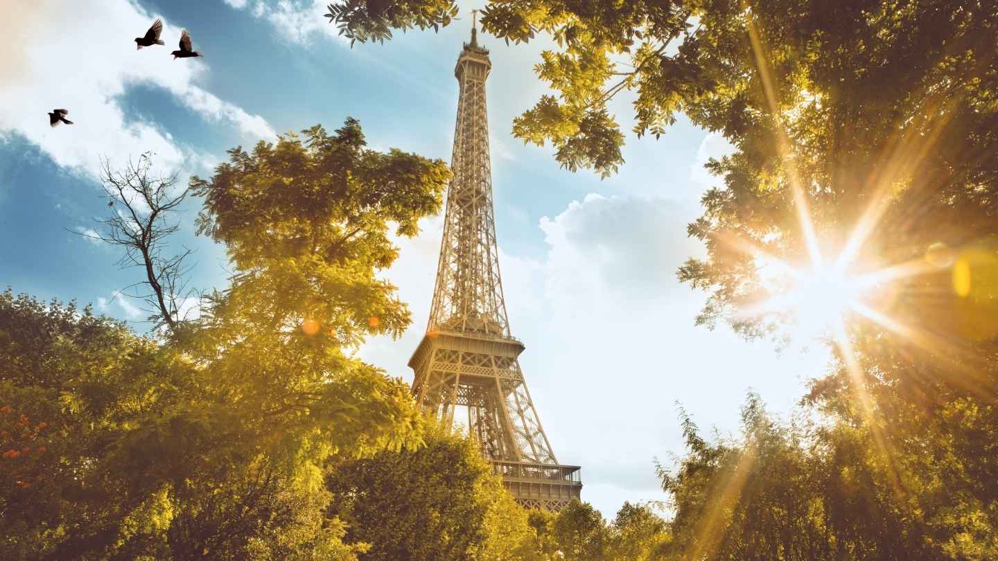 Paris-Prepares-for-50-Degree-Heatwaves